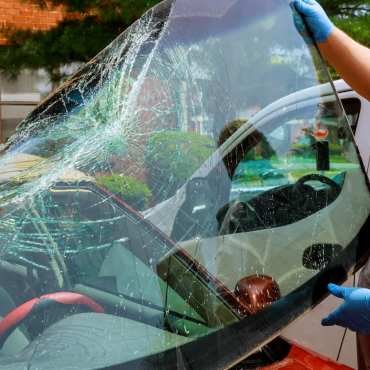 Sustitución de Lunas en Castro-Urdiales